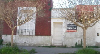 Casa para reciclar en calle Mitre 264 (RESERVADO)
