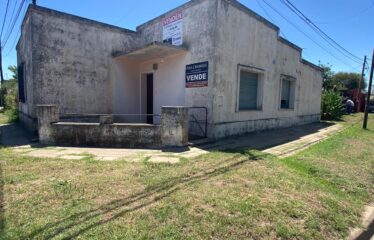 2 Casas en calle Cardoner y 221