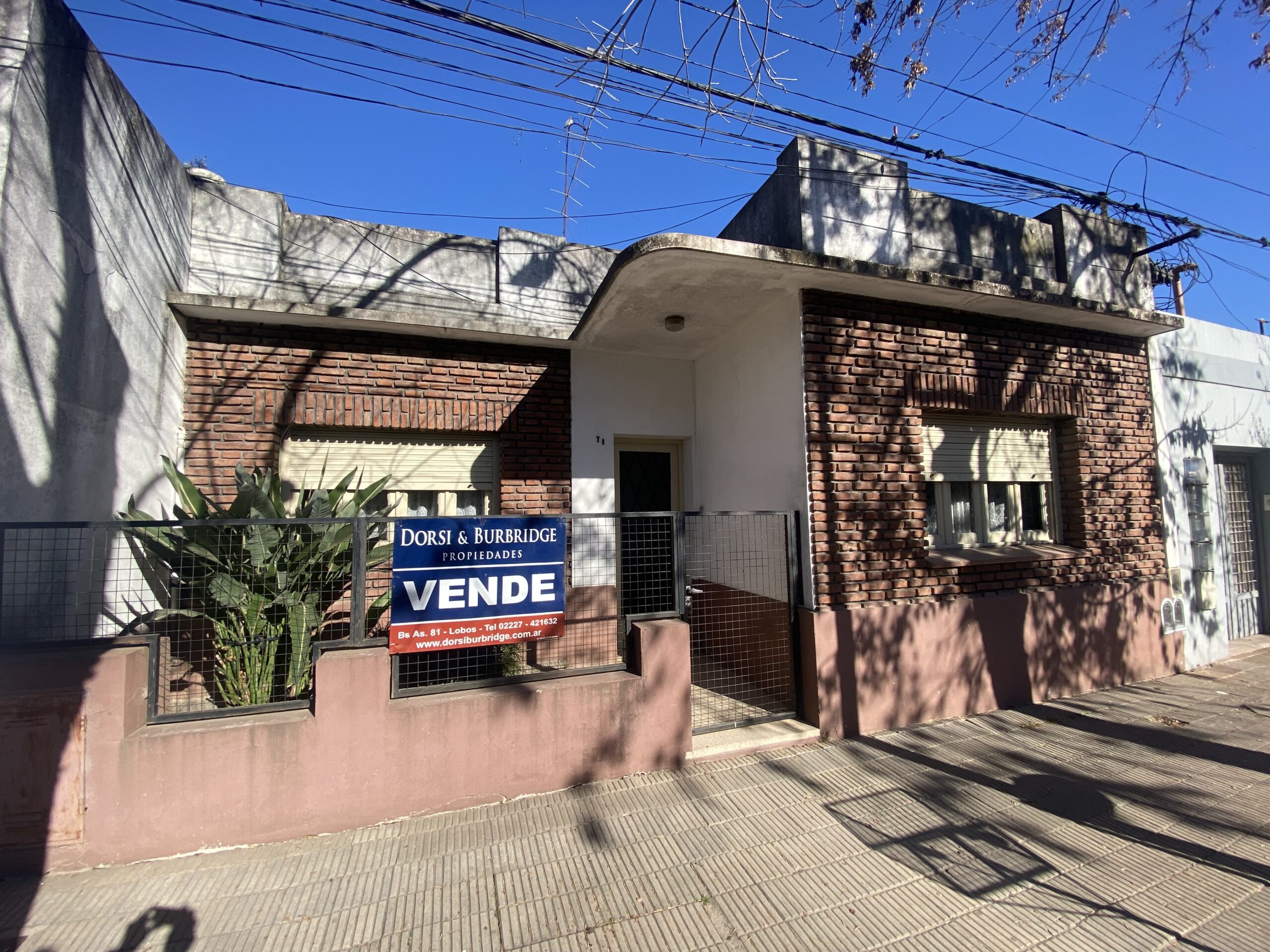 Casa en calle Chacabuco 71 (VENDIDO)