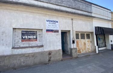 Casa con local en calle Albertini 165 (VENDIDO)