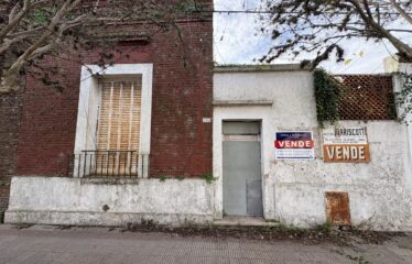 Casa para reciclar en calle Mitre 264 (RESERVADO)