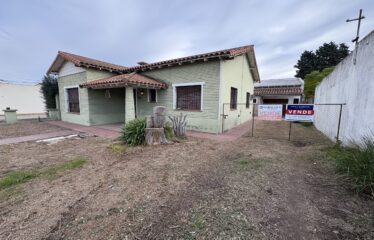 Casa con pileta en calle Arevalo y 251 (PERMUTA)