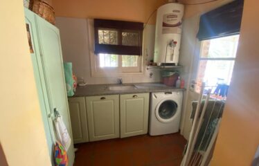 Hermosa casa quinta con pileta y quincho en calle 226 entre Chacabuco y Caminos