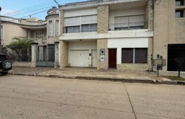 Propiedad en pleno centro a 150 mts. de plaza 1810