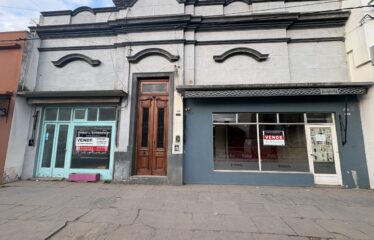 Casa en calle Buenos Aires 469 con 2 locales