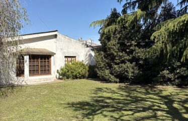 Casa-quinta céntrica a solo 300 mts. de av. Alem