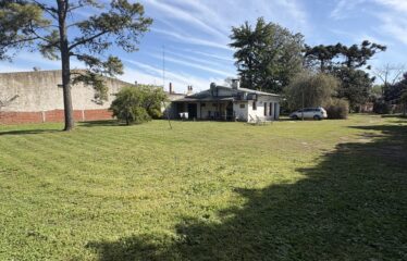 Casa-quinta céntrica a solo 300 mts. de av. Alem